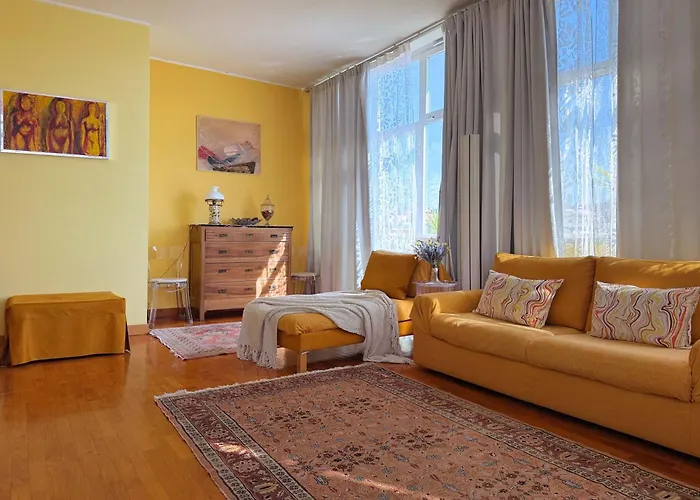 Homeby - Belsito Terrace Apartment